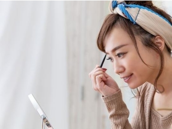 【垢抜けアイブロウをGET◎】話題のコスメリフトからブローラミネーション＋ティントorトリートメント登場!